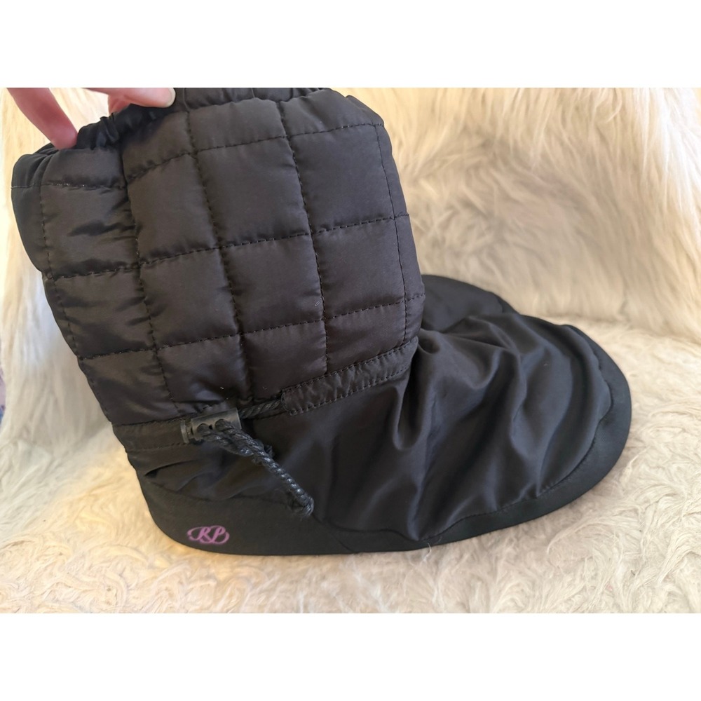 NWT Russian Pointe Quilted Warm Up Booties Black Purple w/ carry bag - Picture 2 of 4